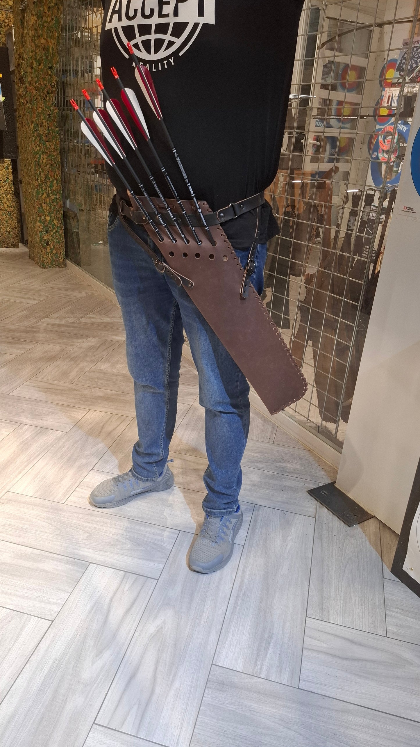 HANDMADE HORSEBACK QUIVER MK1 SYNTH. كنانة تقليدية