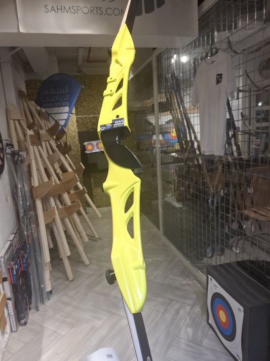 Core Jet yellow 68in