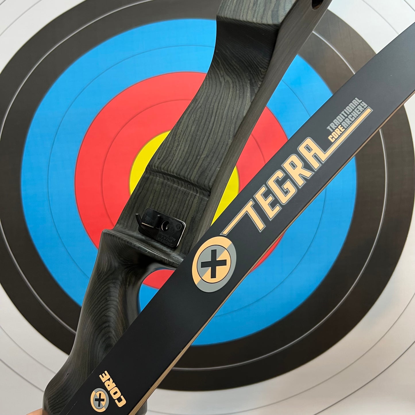Tegra Recurve Bow - 68” قوس تيقرا الخشبي