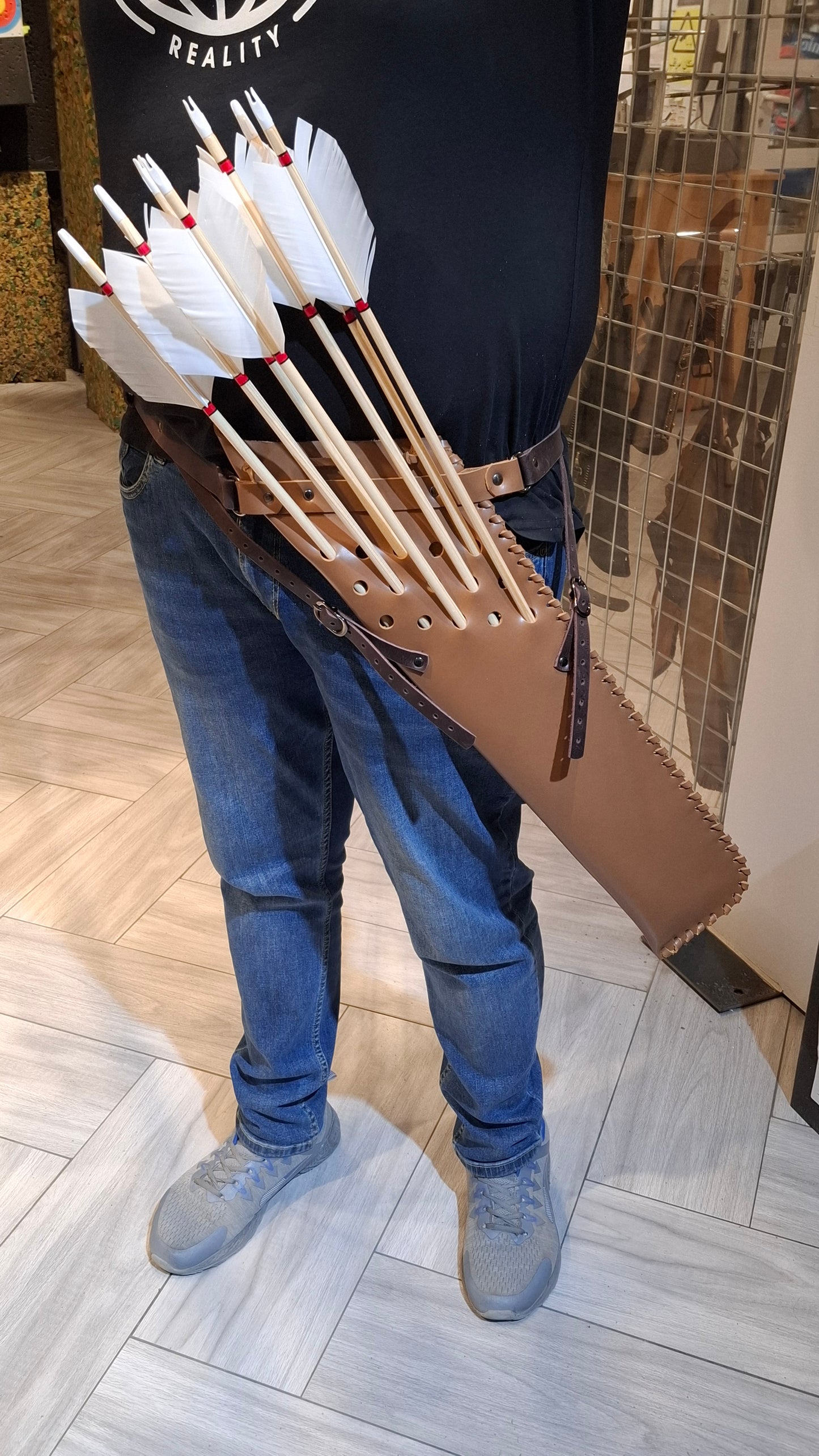 HANDMADE HORSEBACK QUIVER MK1 REAL LEATHER  كنانة تقليدية