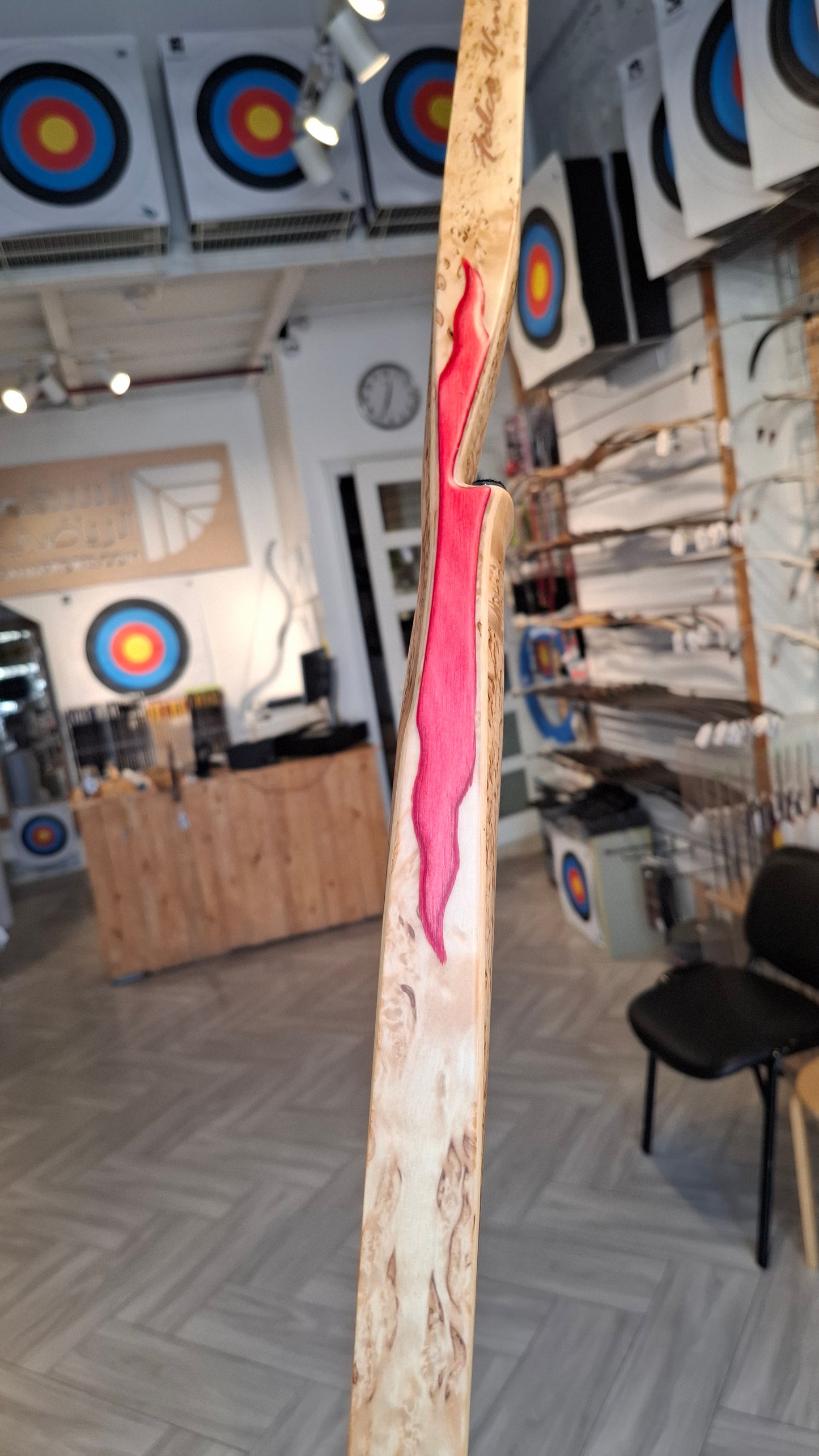 Falco Trophy Longbow (Curly Birch w/red flame overlay)