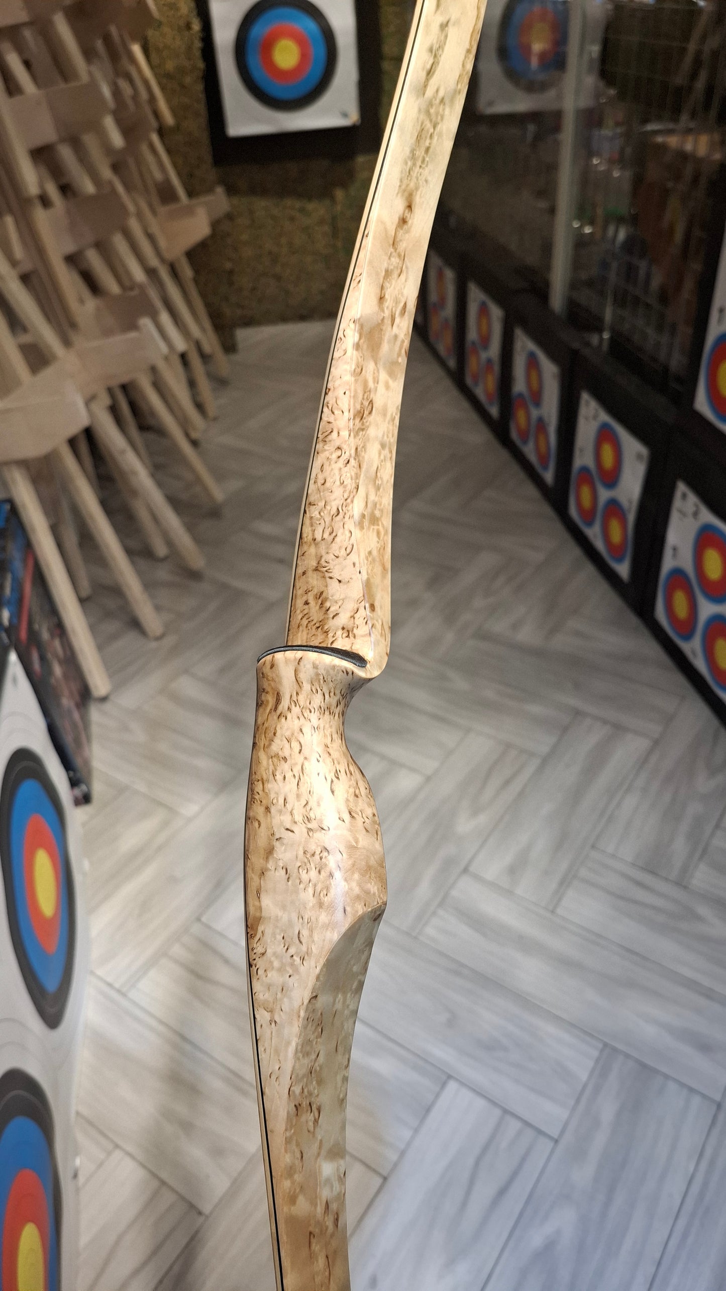 Falco Myth Longbow package Curly Birch