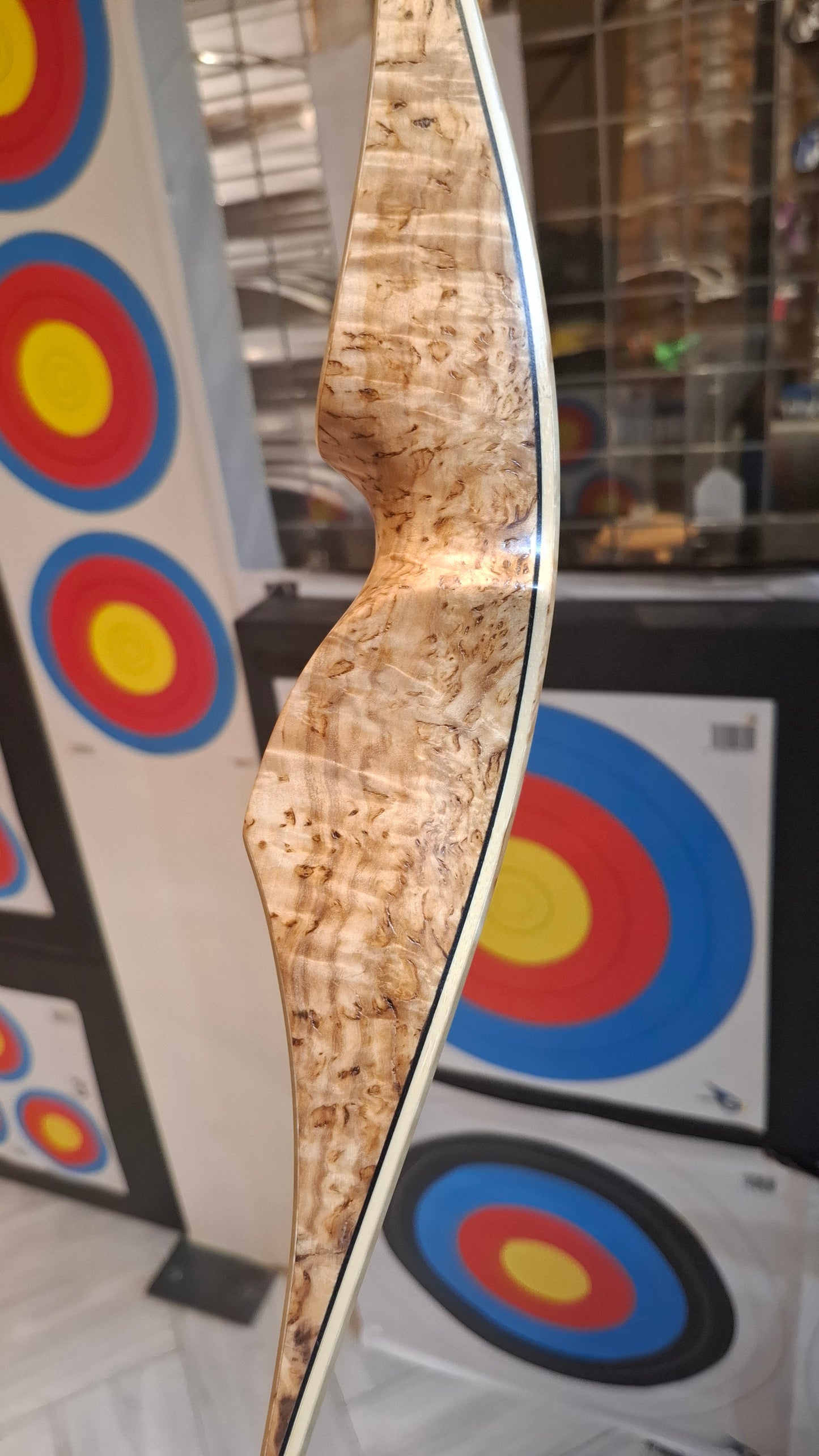 Falco Myth Longbow package Curly Birch