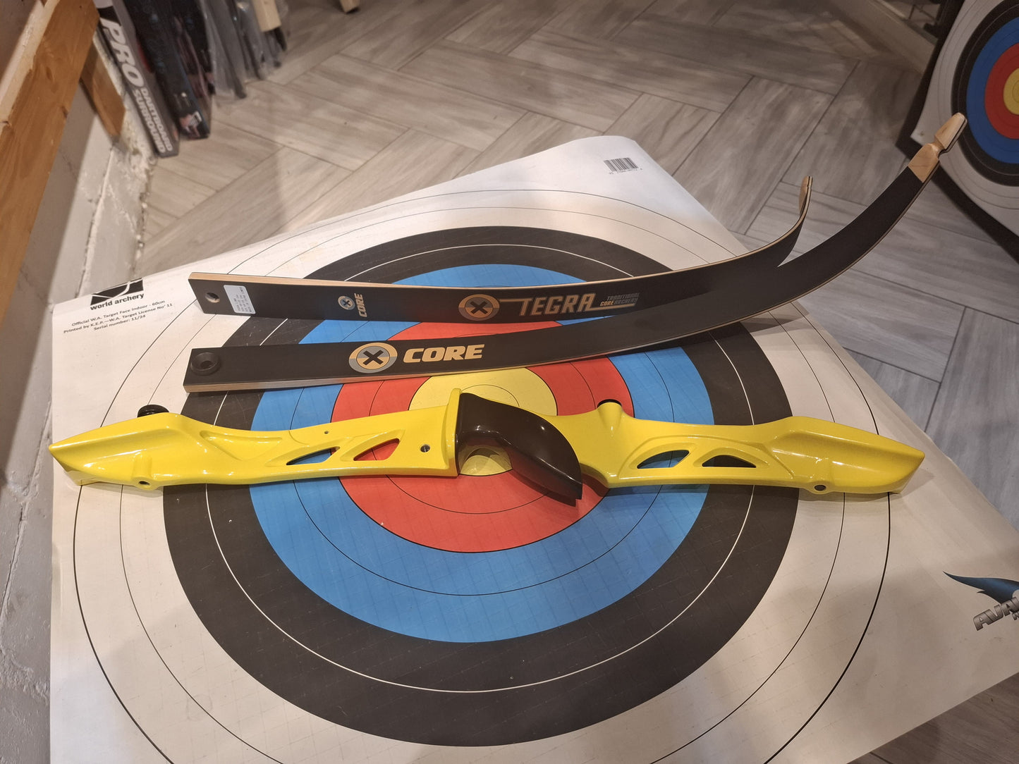 Core Jet yellow 68in