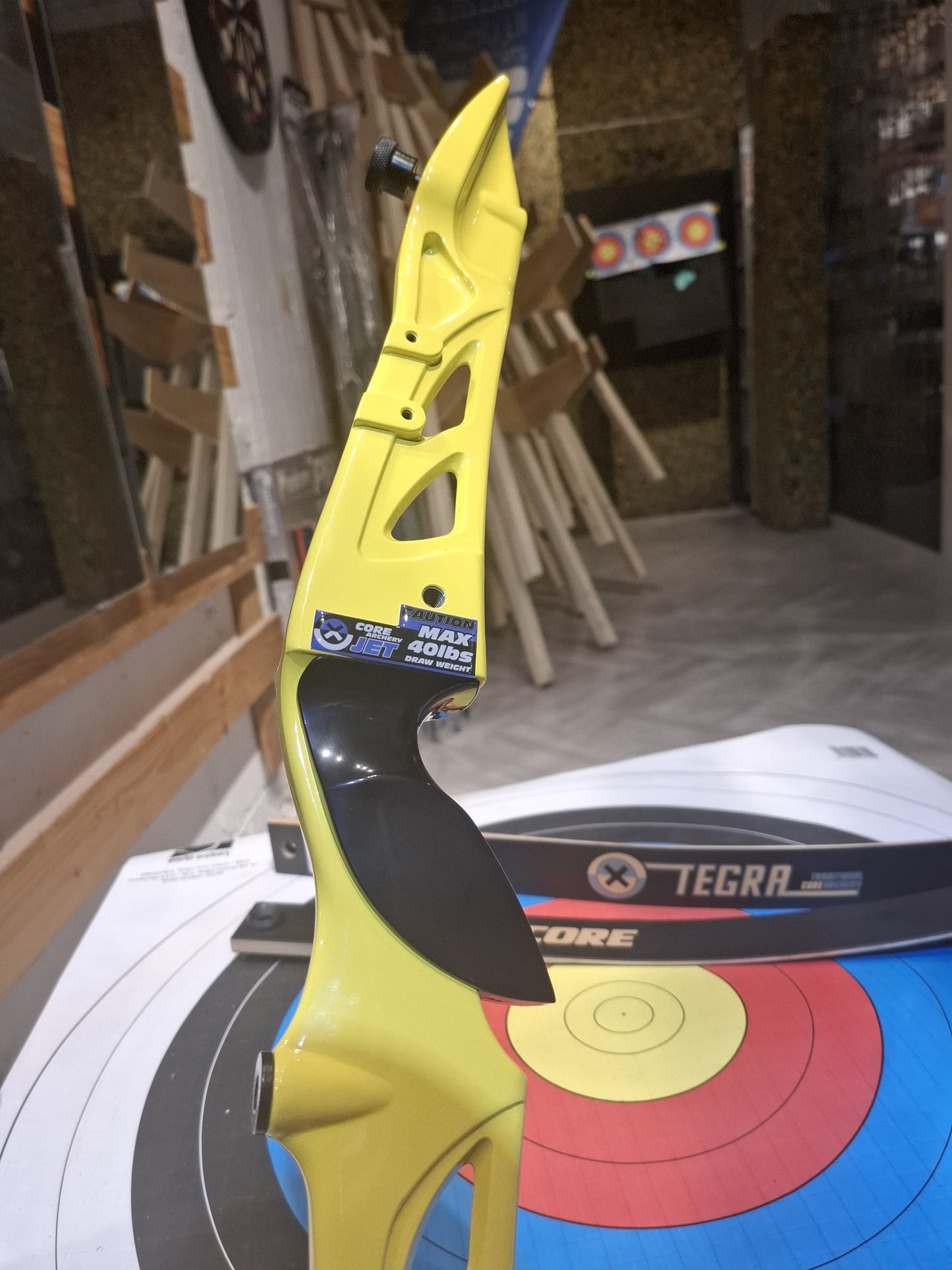 Core Jet yellow 68in