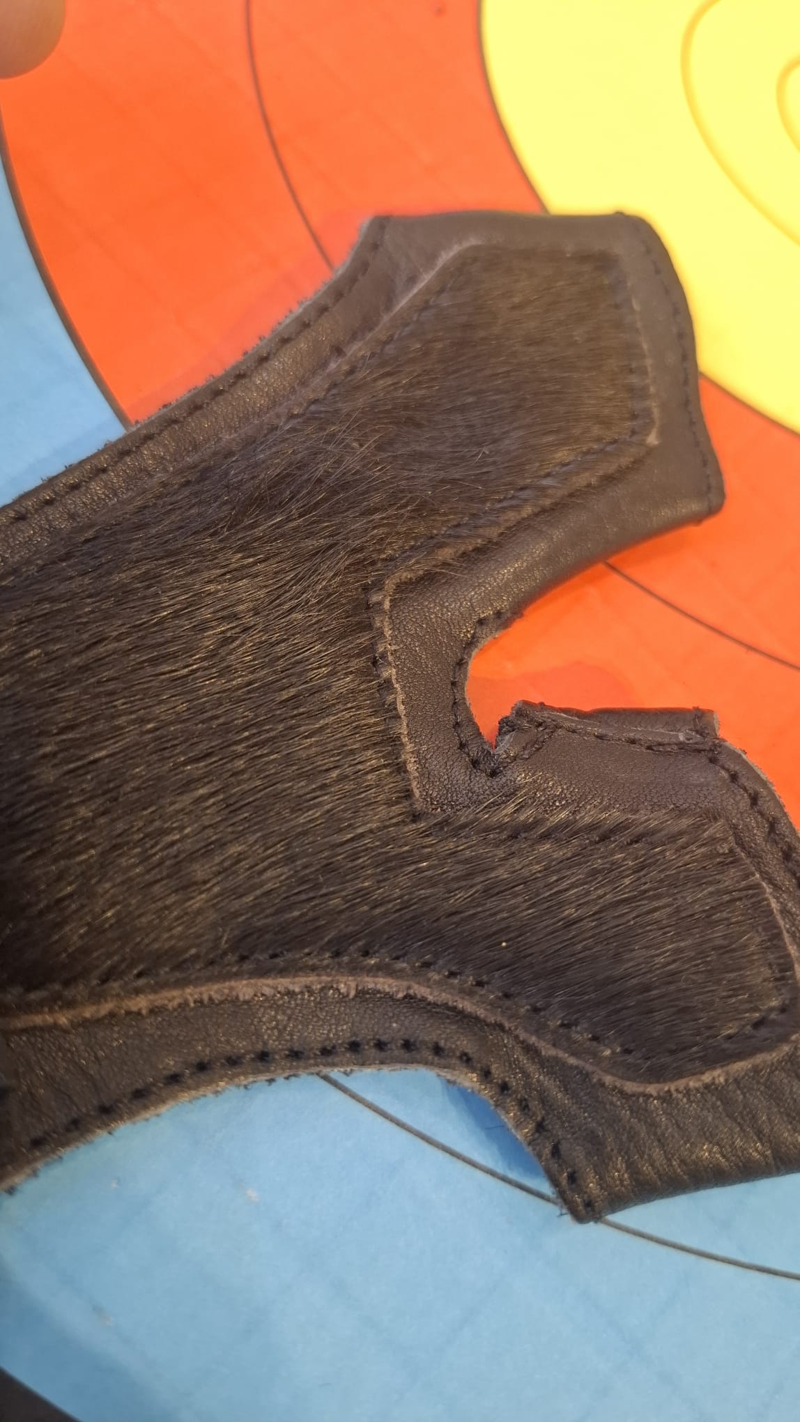 BOW HAND PROTECTION CALF HAIR  حامي اليد القابضة للقوس