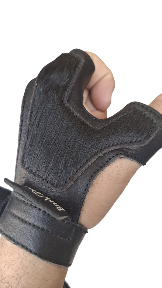 BOW HAND PROTECTION CALF HAIR حامي اليد القابضة للقوس