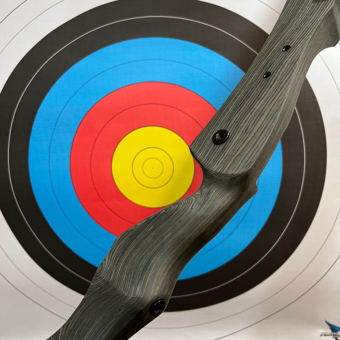 Tegra Recurve Bow - 68” قوس تيقرا الخشبي