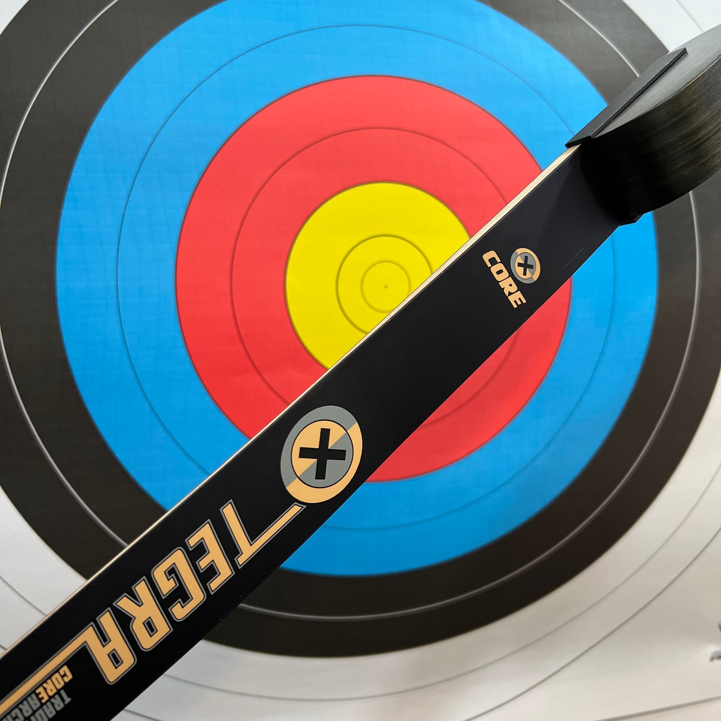 Tegra Recurve Bow - 68” قوس تيقرا الخشبي